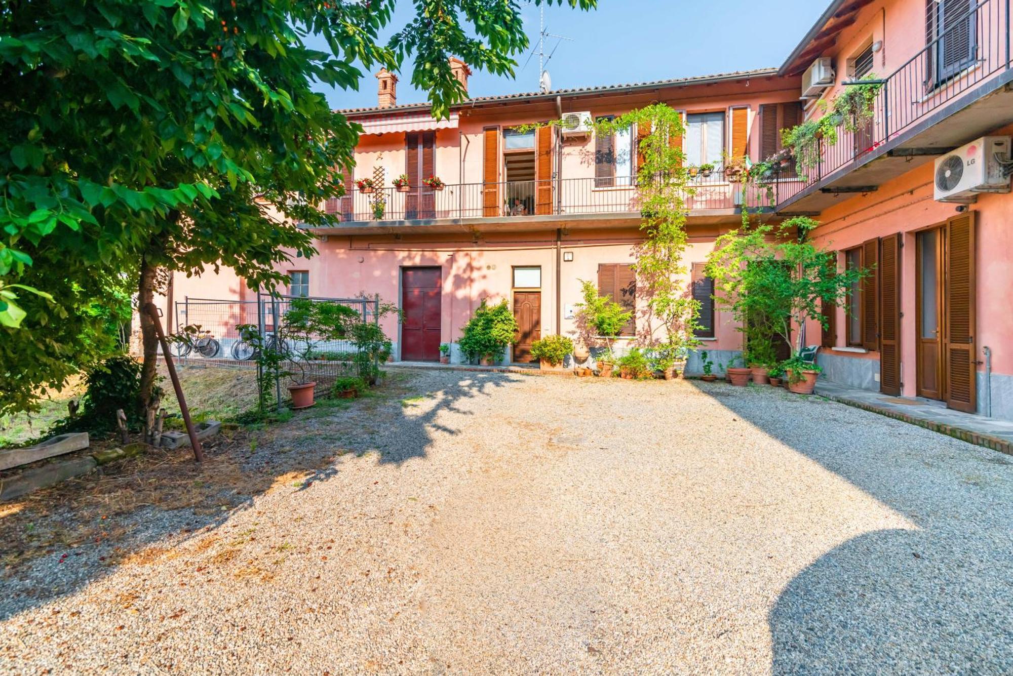 La Corte 48 - Pavia City - By Host4U Εξωτερικό φωτογραφία